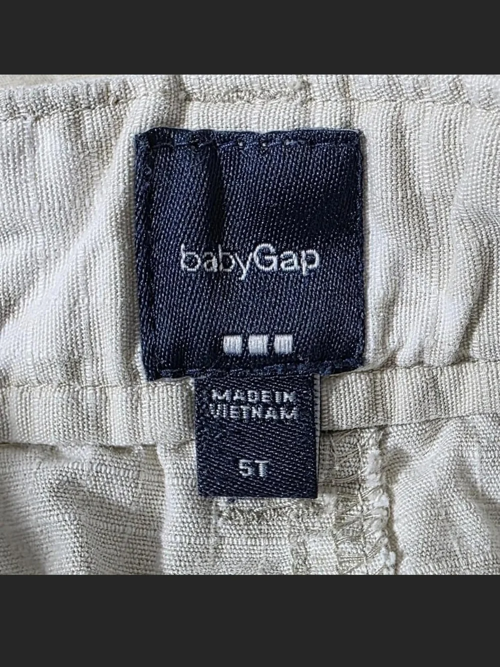 GAP Beige and White Floral Cargo Shorts